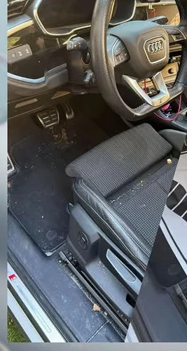 Avant - Audi Q3 - Intérieur cuir & textile